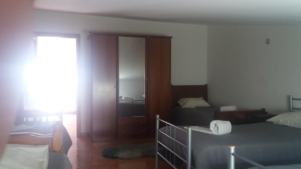 Quinta Da Casinha Homestay Pombal  Eksteriør billede